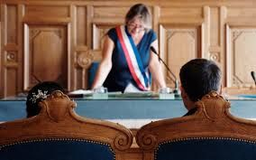 Premier achat à deux dans le neuf : mariés, pacsés ou en union libre, qui apporte quoi et comment se protéger